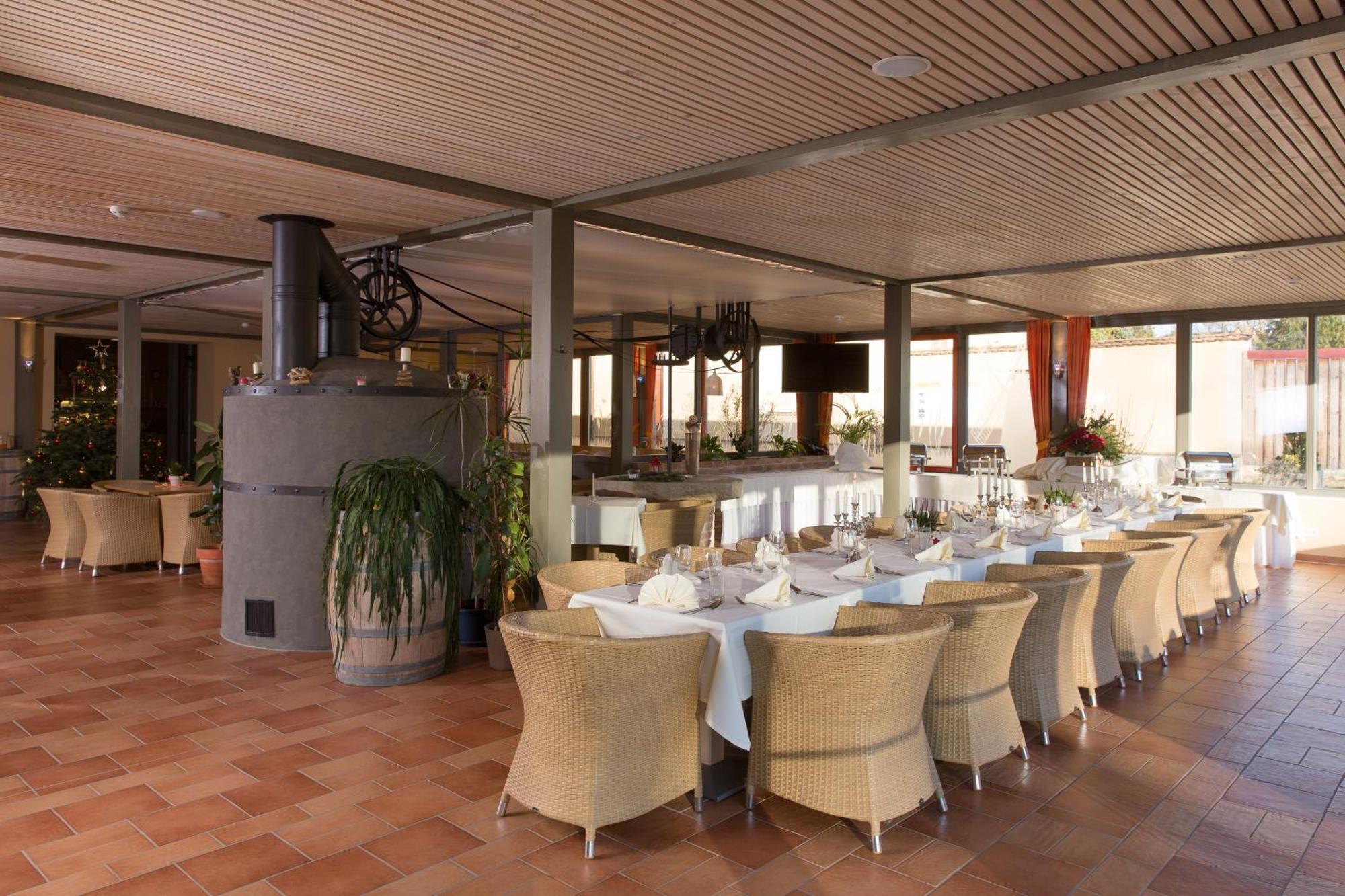 Jufa Hotel Weinviertel - Eselsmuehle Seefeld-Kadolz Exterior foto